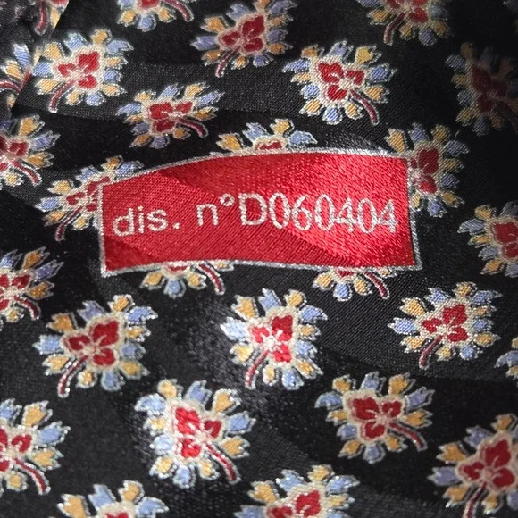 Brioni Silk Necktie Mens Black Floral Geometric Hand Made Italy D060404 Long